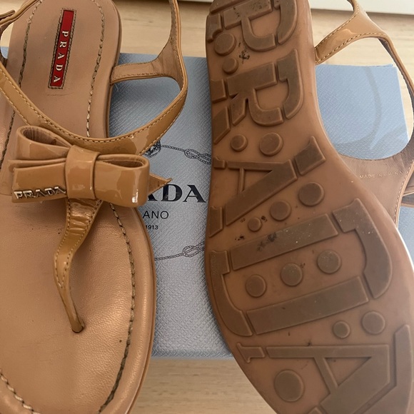 PRADA bow sandals. Prettiest patent leather bow great for the pool or everyday! - Picture 6 of 10